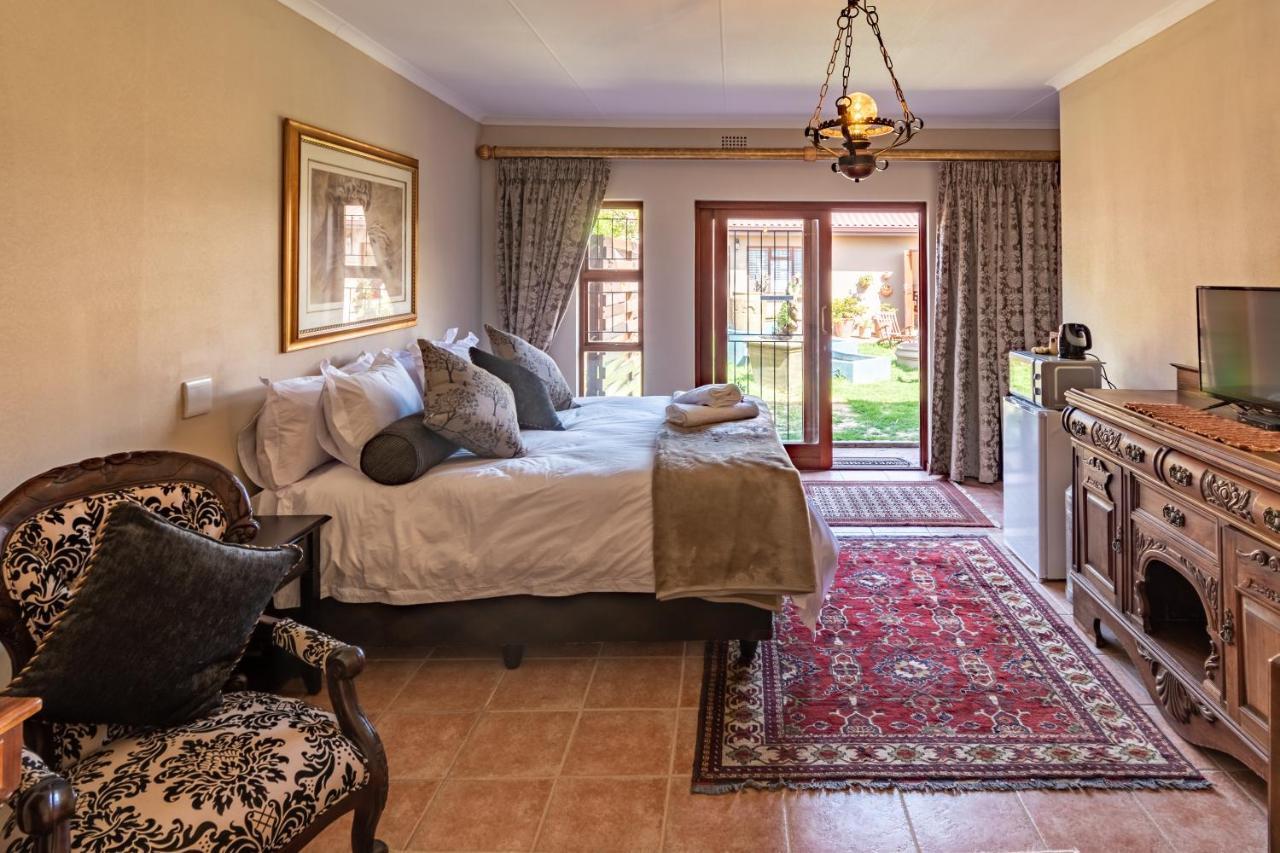 Antiqua Guest House George Exterior foto