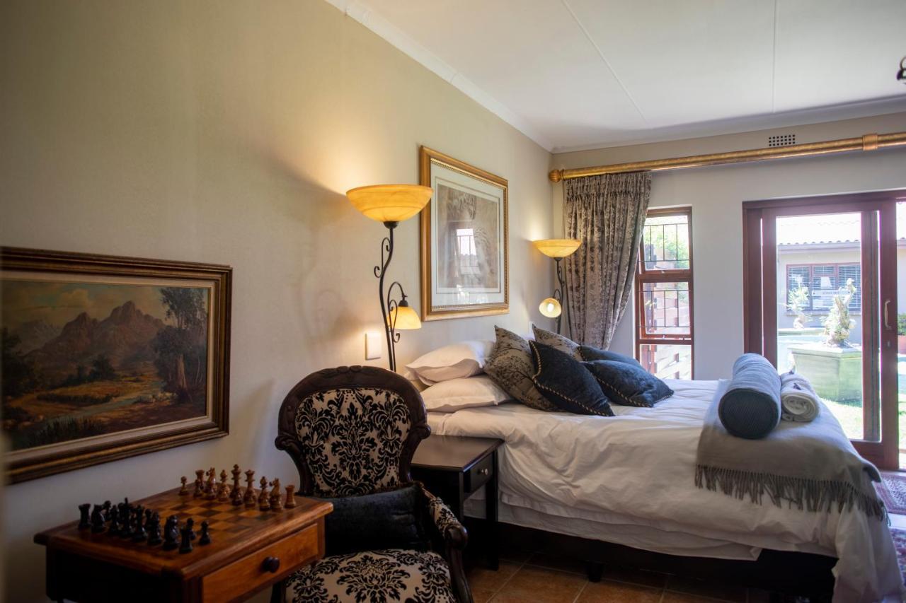 Antiqua Guest House George Exterior foto