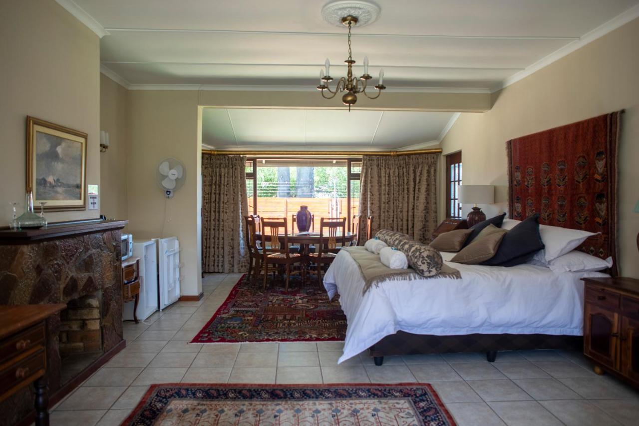 Antiqua Guest House George Exterior foto